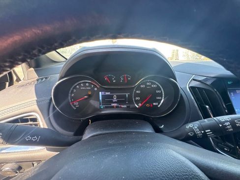 Used 2017 Chevrolet Cruze Premier FWD image 10