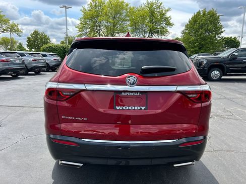 Certified 2024 Buick Enclave Essence w/ Experience Buick Package FWD image 10