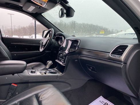 Used 2022 Jeep Grand Cherokee Limited image 8