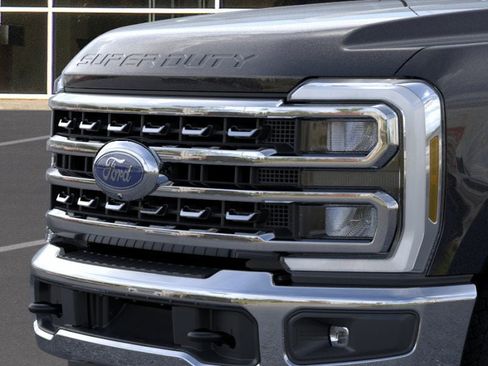 New 2026 Ford F250 4x4 Crew Cab Super Duty image 17