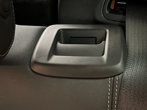 Used 2025 Chevrolet Trax LT FWD image 18