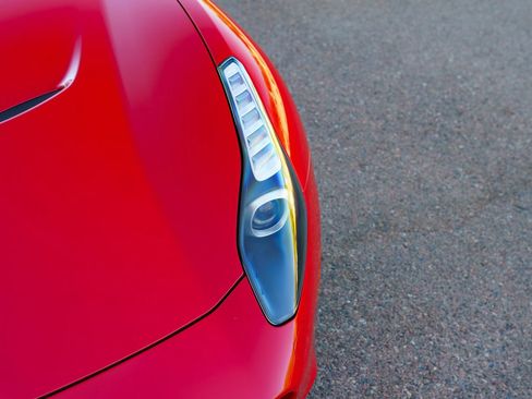 Used 2015 Ferrari California T RWD image 41