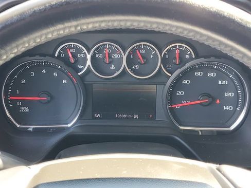 Used 2021 Chevrolet Suburban Z71 AWD/4WD image 32