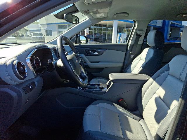 Used 2022 Chevrolet Blazer LT FWD image 13
