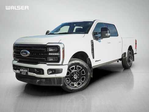 Used 2025 Ford F350 Platinum AWD/4WD image 1