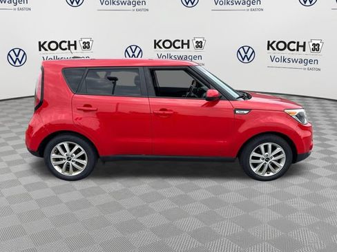 Used 2018 Kia Soul + FWD image 7