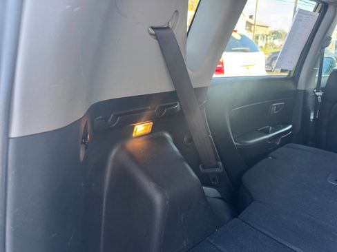 Used 2011 Kia Soul + w/ Audio Pkg image 19