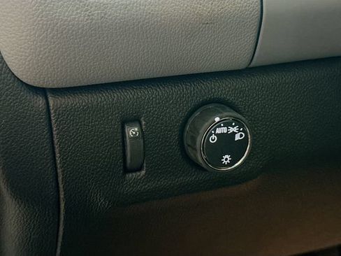 Used 2021 Chevrolet Colorado W/T RWD image 11