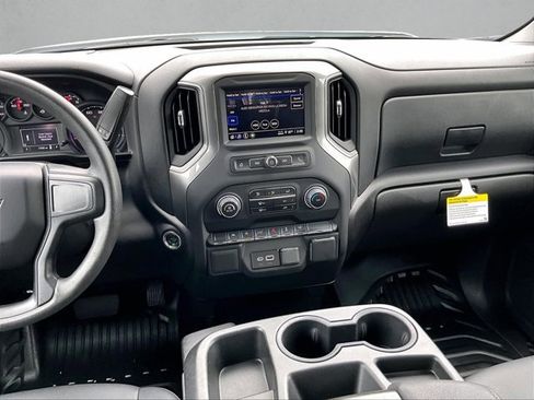 Used 2025 Chevrolet Silverado 1500 W/T w/ WT Value Package RWD image 8