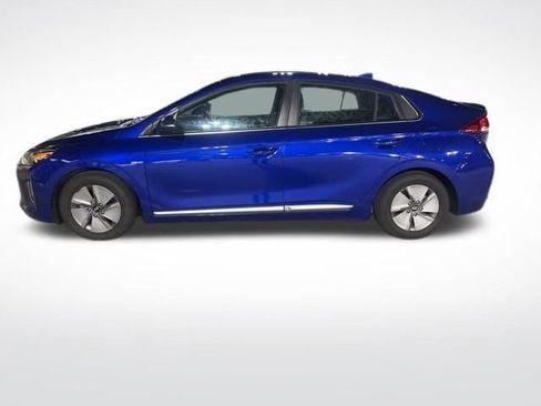 Used 2020 Hyundai Ioniq SE image 10