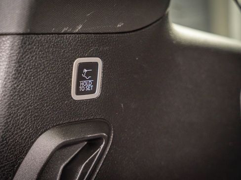 Used 2023 Jeep Wagoneer Series III w/ Preferred Equipment Group image 32