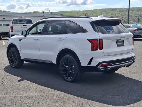 Certified 2023 Kia Sorento SX AWD/4WD image 4