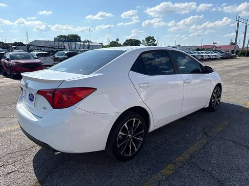 Used 2019 Toyota Corolla SE FWD image 3