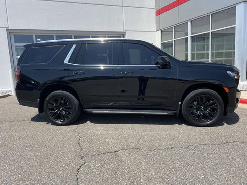 Used 2024 Chevrolet Tahoe High Country AWD/4WD image 13