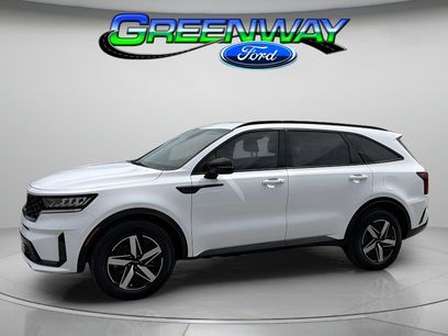 Used 2023 Kia Sorento S