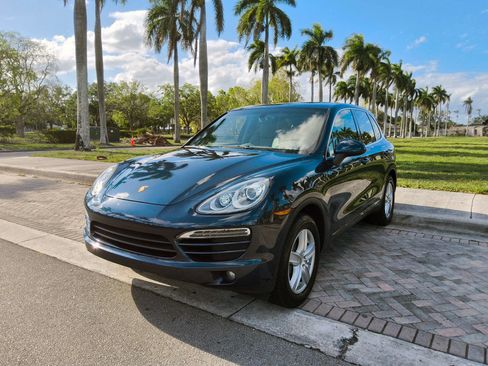 Used 2014 Porsche Cayenne AWD/4WD image 2