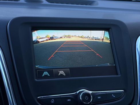 Used 2018 Chevrolet Equinox LT AWD/4WD image 37