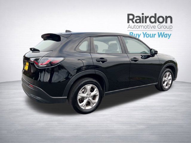 Used 2025 Honda HR-V LX image 7