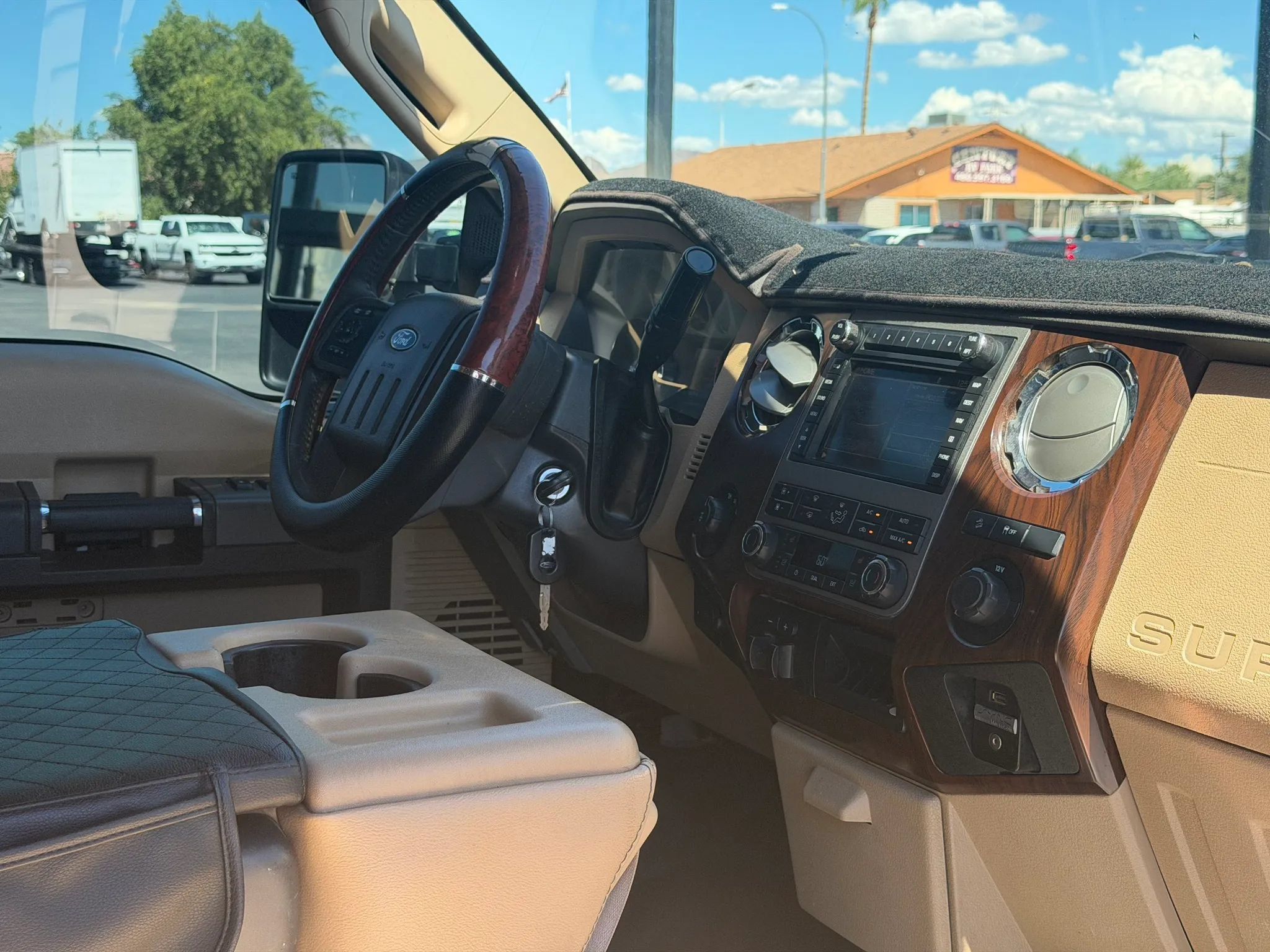 Used 2012 Ford F250 Lariat w/ Lariat Interior Pkg AWD/4WD image 27