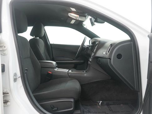 Used 2017 Dodge Charger Police w/ Convenience Group I image 11