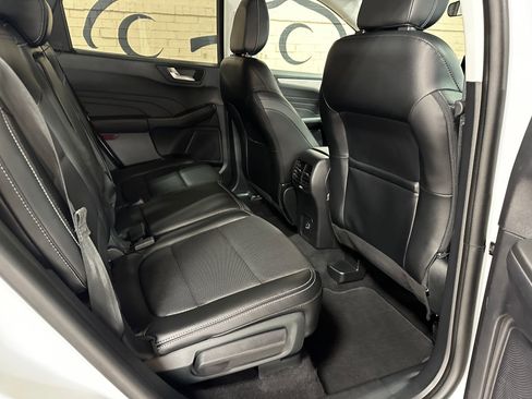 Used 2022 Ford Escape SEL AWD/4WD image 14