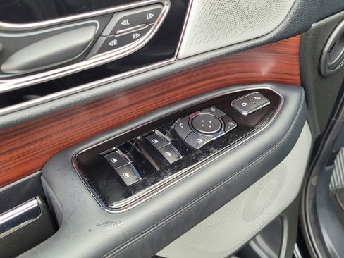 Used 2023 Lincoln Navigator Reserve image 17