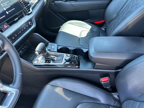 Certified 2025 Kia Sportage X-Line w/ Premium Package AWD/4WD image 24