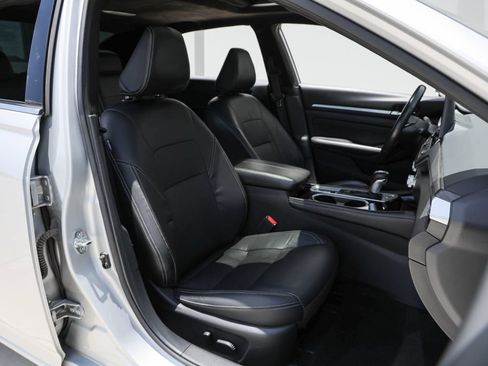 Used 2023 Nissan Altima 2.5 SL FWD image 21