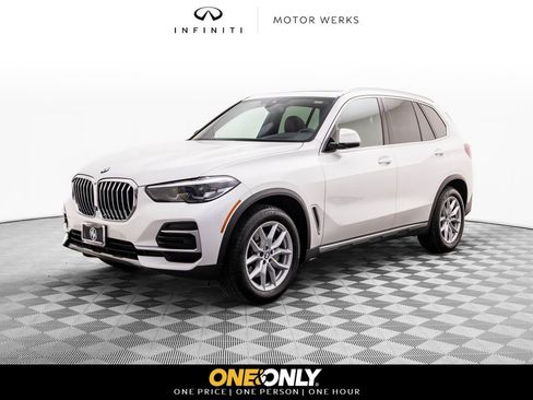 Used 2023 BMW X5 xDrive40i w/ Premium Package image 1