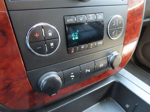 Used 2011 Chevrolet Silverado 3500 LTZ w/ LTZ Plus Package AWD/4WD image 27