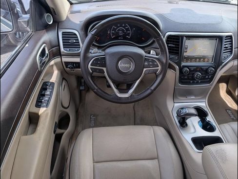 Used 2015 Jeep Grand Cherokee Overland RWD image 11