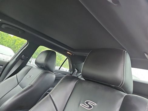 Used 2022 Chrysler 300 S w/ Comfort Group RWD image 16