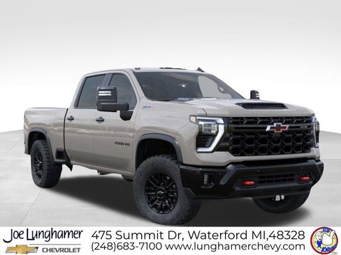 New 2026 Chevrolet Silverado 2500 ZR2 w/ LPO, Dark Essentials Package AWD/4WD image 7