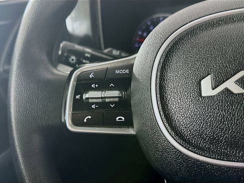 Used 2022 Kia Sorento LX FWD image 24