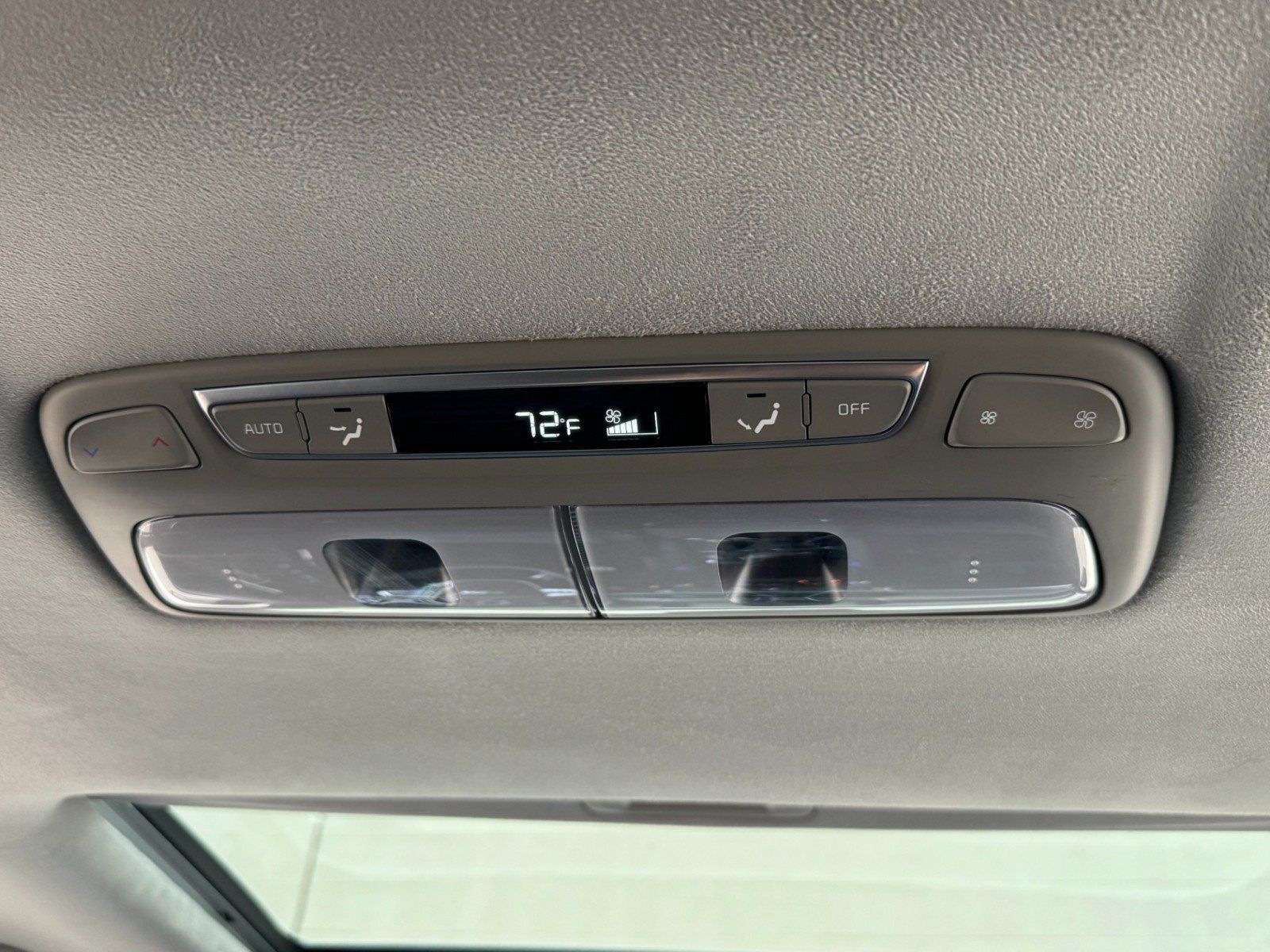 Used 2022 Kia Telluride SX w/ SX Prestige Package AWD/4WD image 38