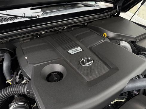 Used 2026 Lexus GX 550 w/ Accessory Package (ZB) AWD/4WD image 46