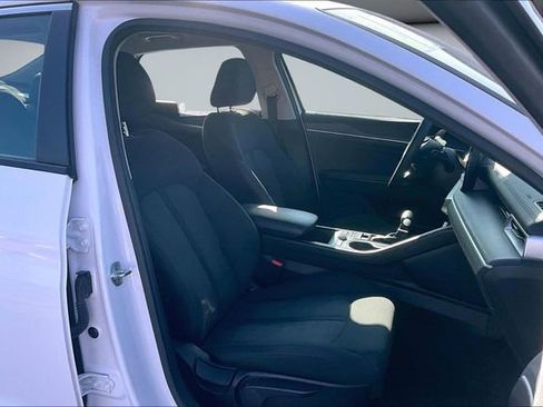 Used 2022 Kia K5 LXS image 27