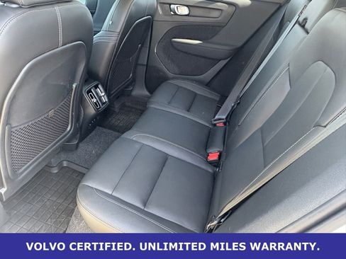 Certified 2025 Volvo XC40 B5 Plus image 30