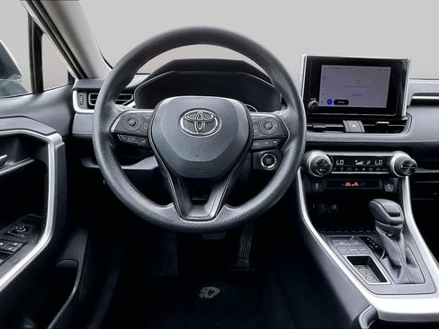 Used 2025 Toyota RAV4 XLE FWD image 6
