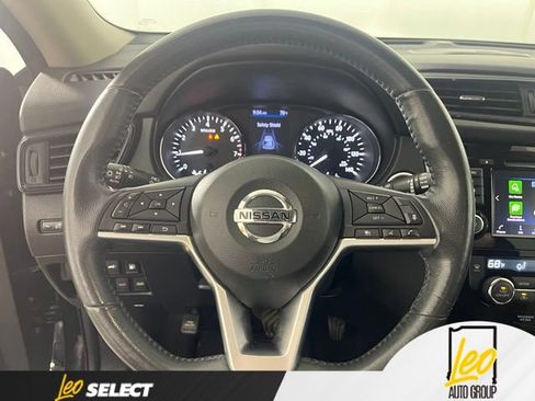 Used 2018 Nissan Rogue SL AWD/4WD image 15