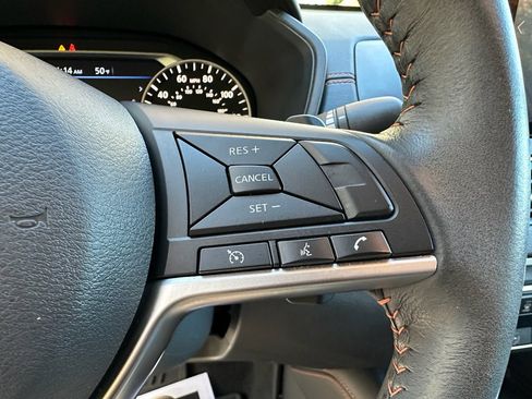 Used 2022 Nissan Altima 2.5 SR w/ Midnight Edition Package image 16