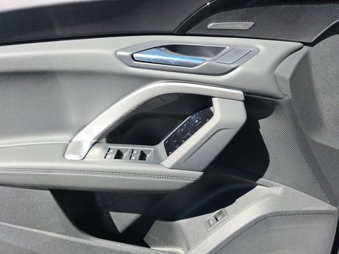 Certified 2025 Audi Q5 Premium w/ Premium Plus AWD/4WD image 19