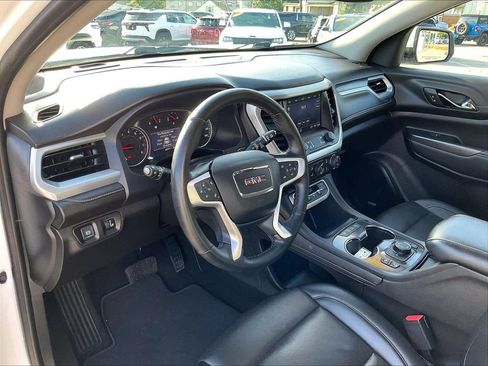 Used 2023 GMC Acadia SLT w/ Preferred Package AWD/4WD image 8