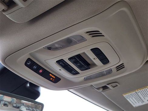 Used 2022 Buick Envision Avenir w/ Technology Package II image 26