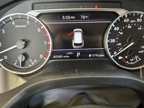 Used 2022 Nissan Rogue SV image 16