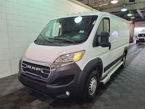 Used 2025 RAM ProMaster 2500 w/ U-Haul Equipment Group FWD image 5