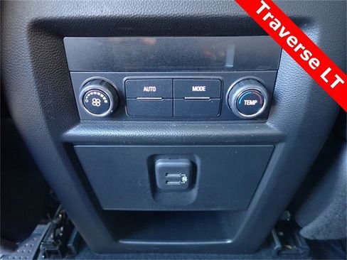 Used 2018 Chevrolet Traverse LT w/ LPO, Floor Liner Package image 19