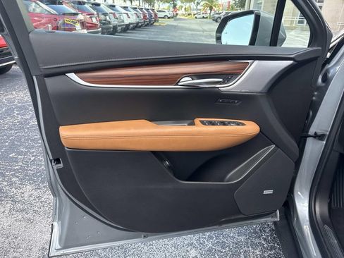 New 2026 Cadillac XT5 Premium Luxury w/ Driver Assist Package FWD image 18