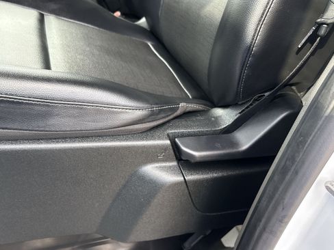 Used 2025 Ford Transit 250 148 Medium Roof RWD image 12
