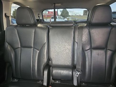 Used 2021 Subaru Ascent Limited w/ Technology Package AWD/4WD image 12